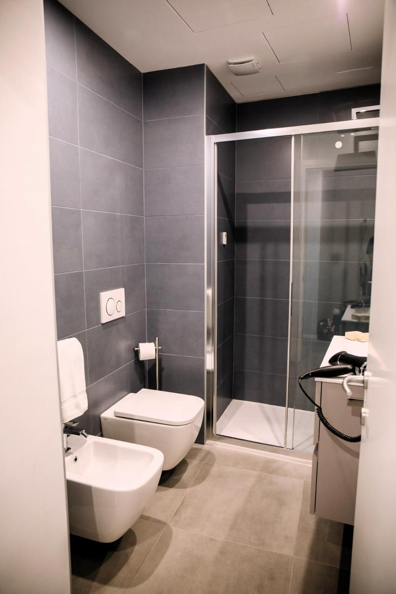 Elegant Beige Apartment - 5 Minutes From The Lake Como Dış mekan fotoğraf